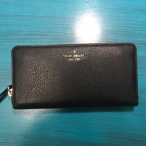 NWOT Kate Spade black pebbled leather wallet♠️👜♠️
